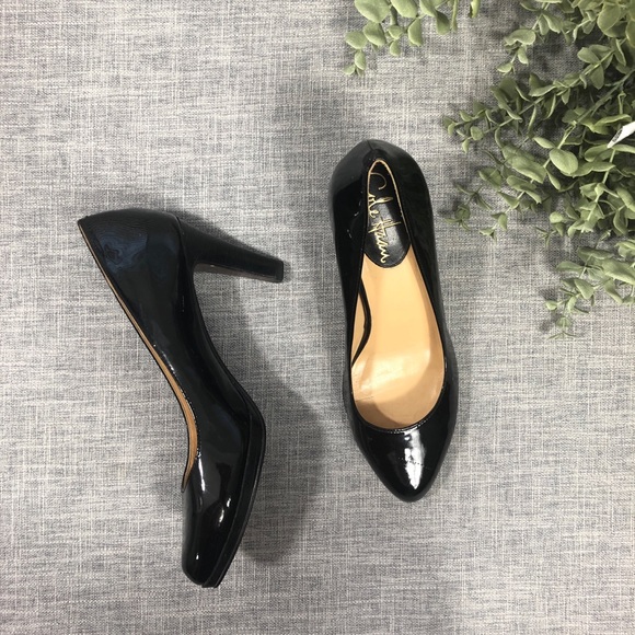 Cole Haan Shoes - Cole Hann black pumps